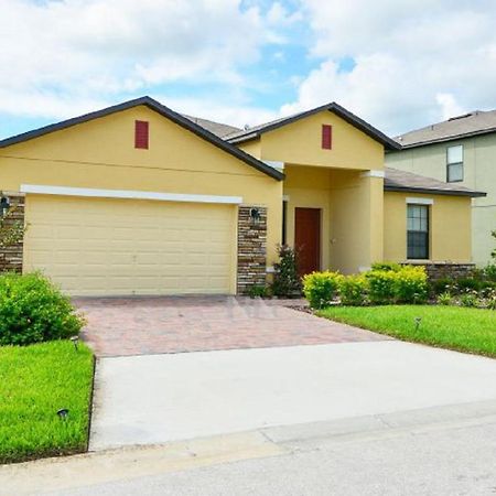 Make Memories With Your Family And Friends In This Beautiful Home 1014 Loughman ภายนอก รูปภาพ