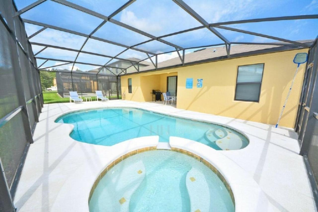 Make Memories With Your Family And Friends In This Beautiful Home 1014 Loughman ภายนอก รูปภาพ